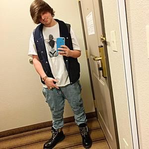 Meet your Posher, Deven